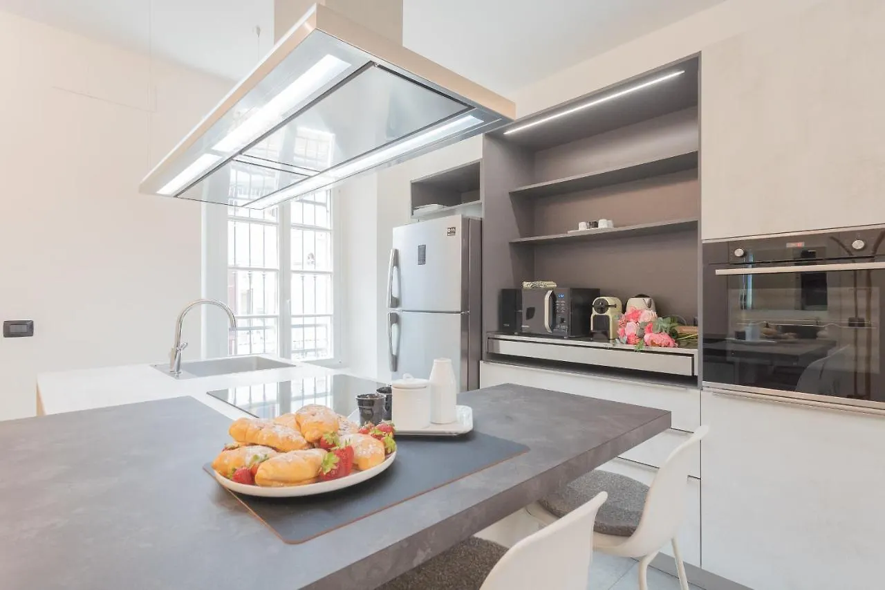 Enchanted Como Lake - City Apartment By Rent All Como 0*,