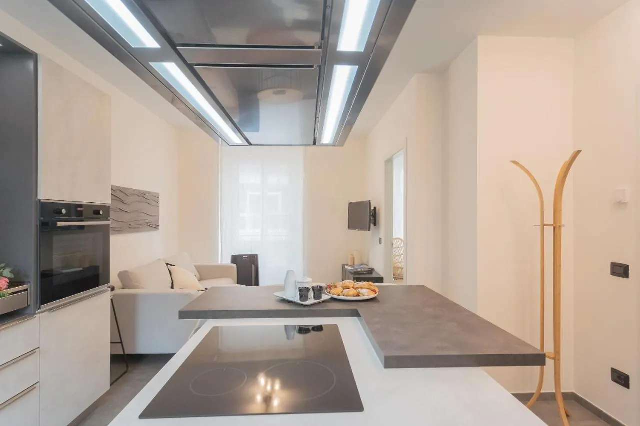 Enchanted Como Lake - City Apartment By Rent All Como Italy